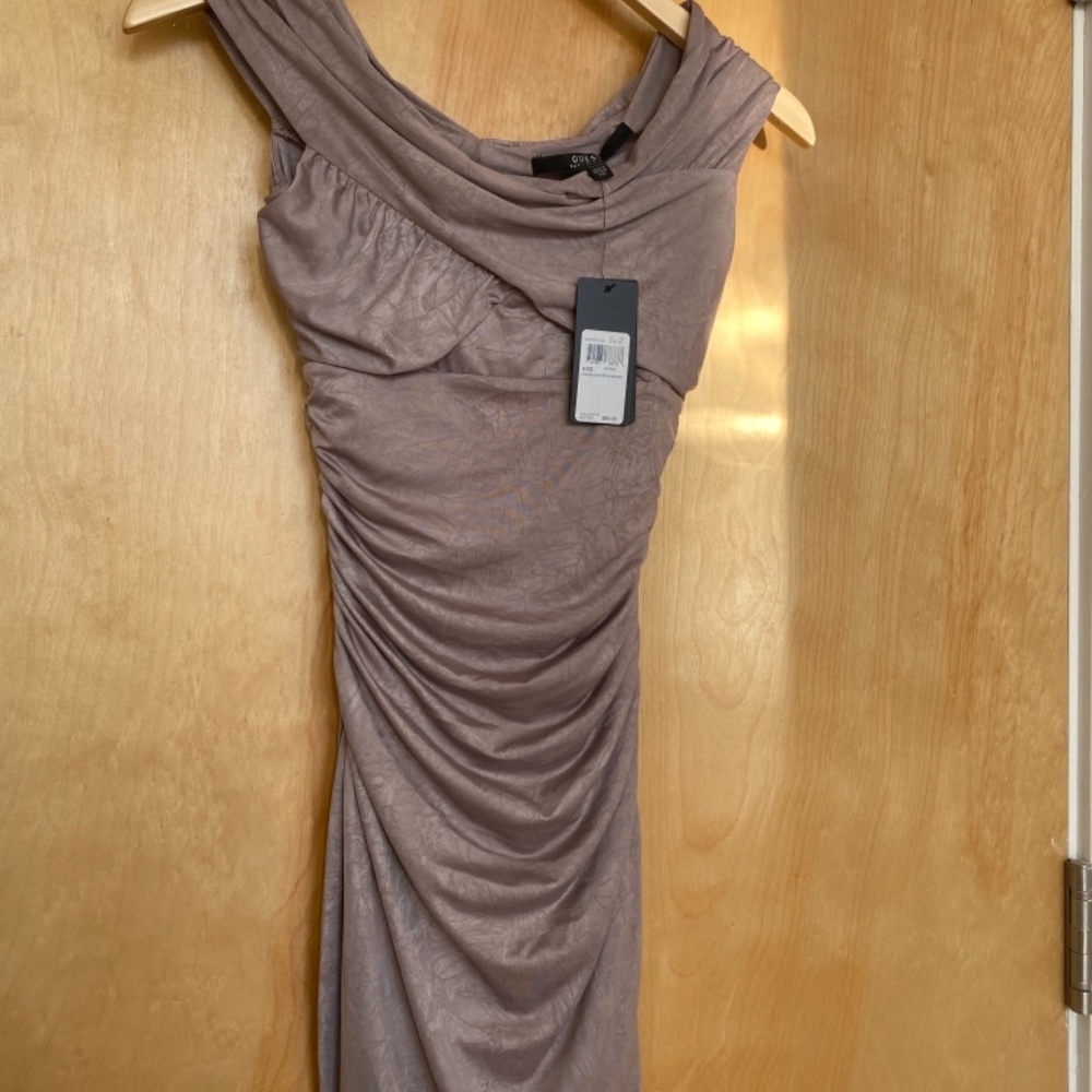 Guess creased slinky off shoulder dress - Picture 5 of 6